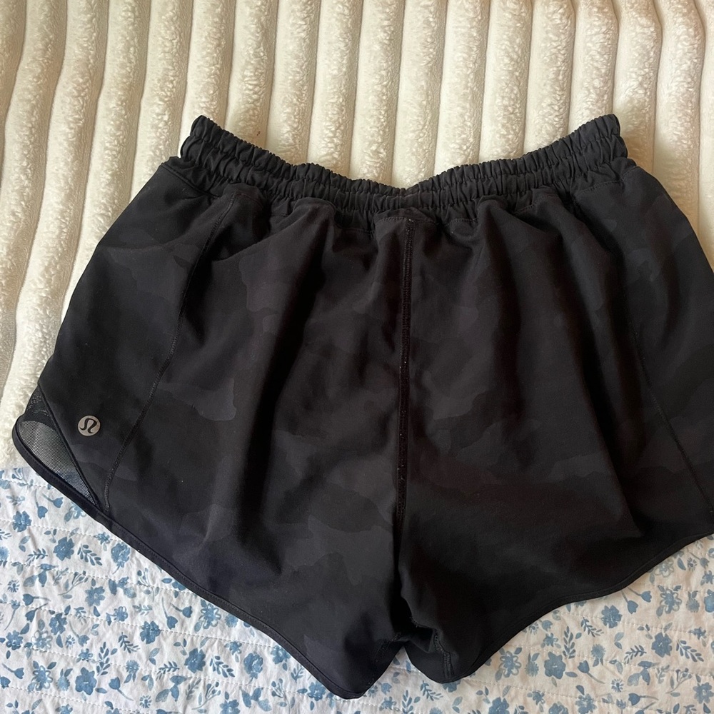 Camo hotty hot shorts